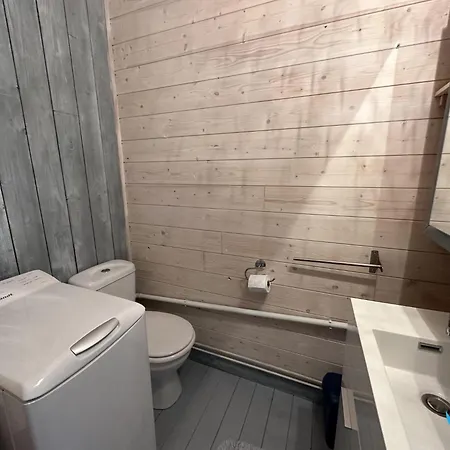 Sea View Apartment *
